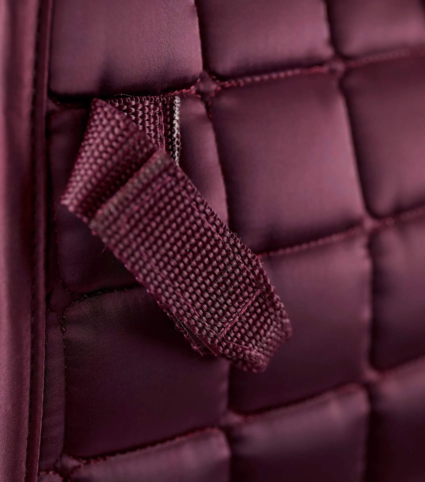 Alberta CC Satin GP/Jump Square Wine