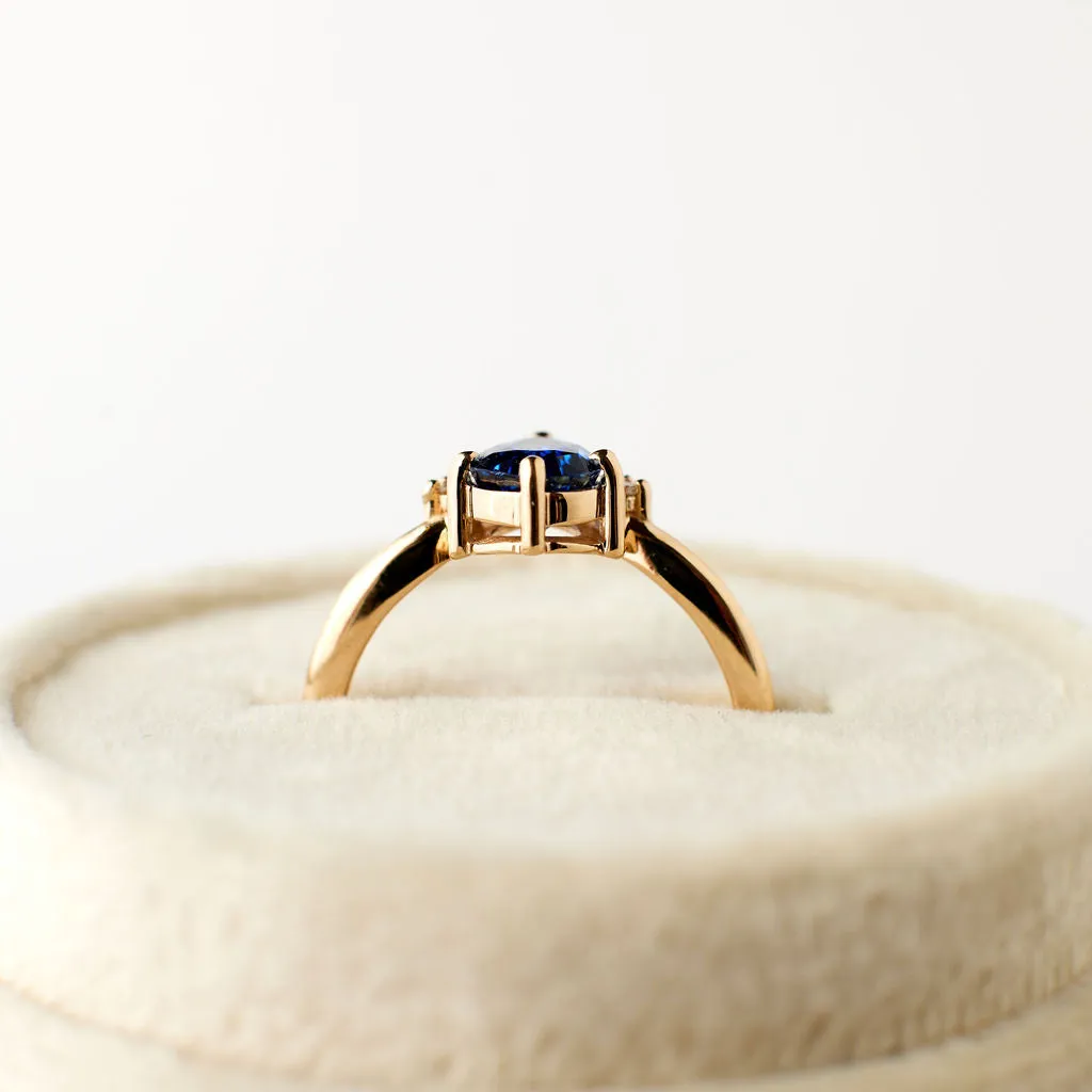 Nori ring - 1.21 carat blue pear sapphire